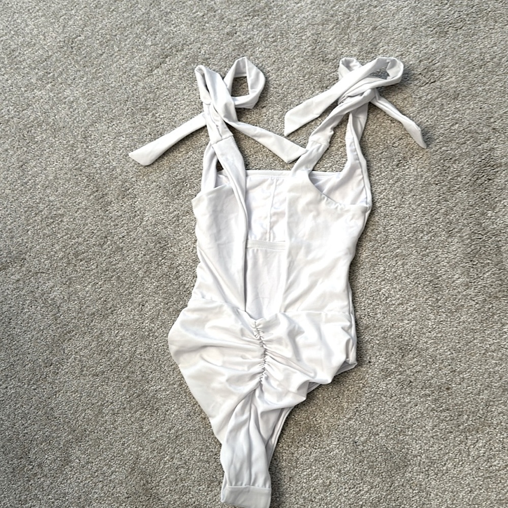 White Cheeky Scrunch One Piece Bow Tie String